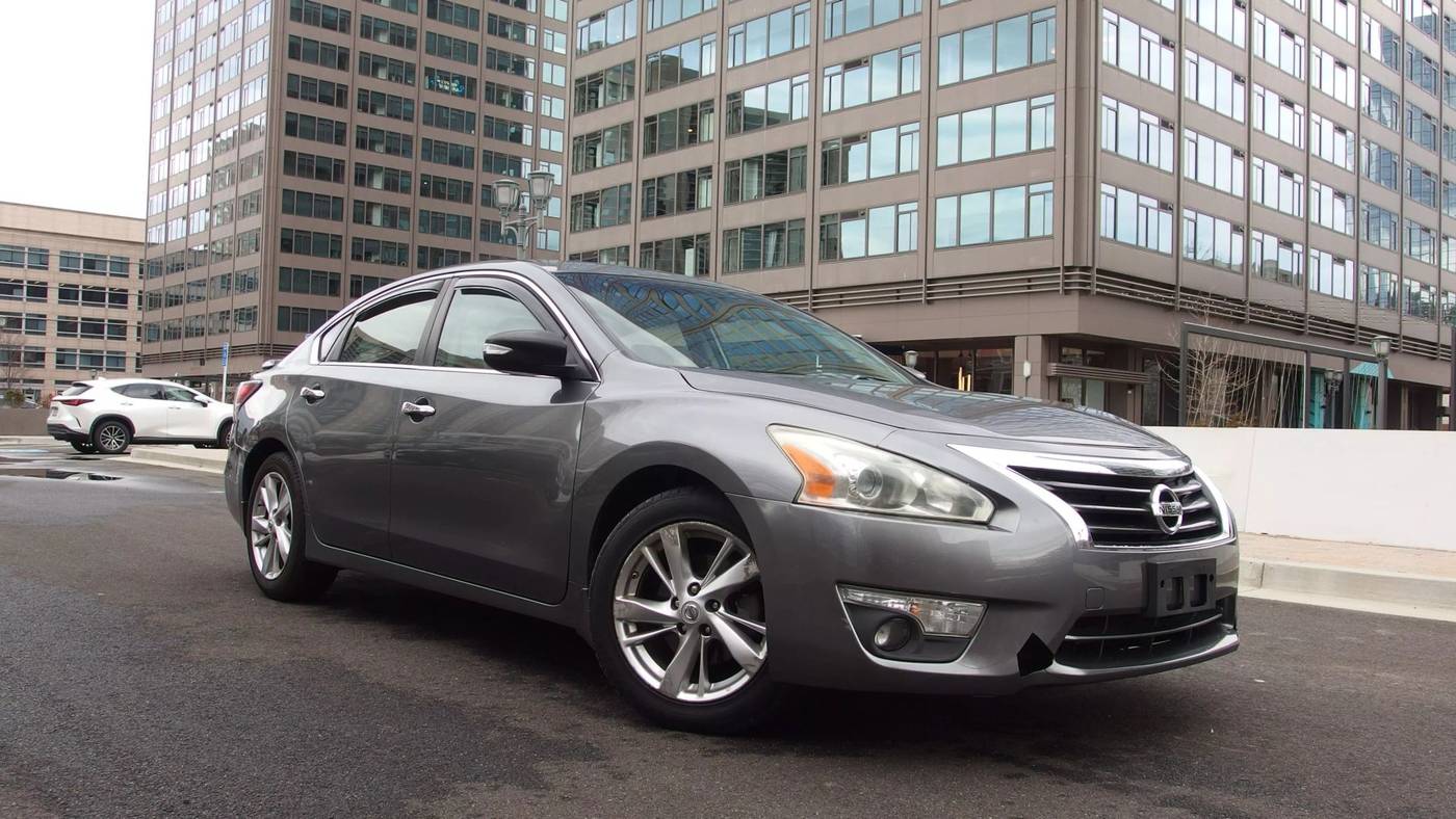 2014 Nissan Altima 2.5 SL — Sedan — 122,104 mi — Arlington, VA