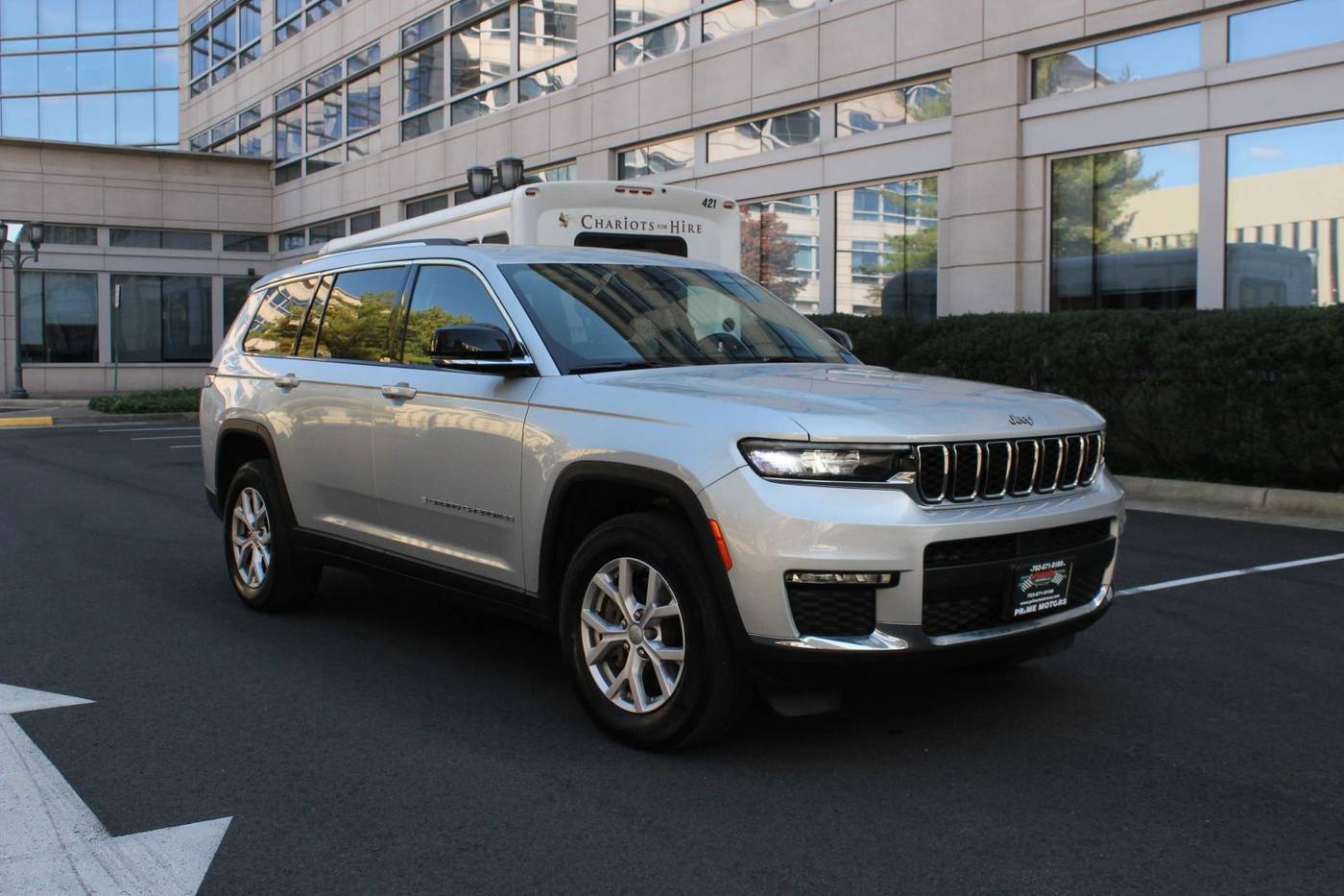 2021 Jeep Grand Cherokee Limited — SUV — 28,213 mi — Arlington, VA