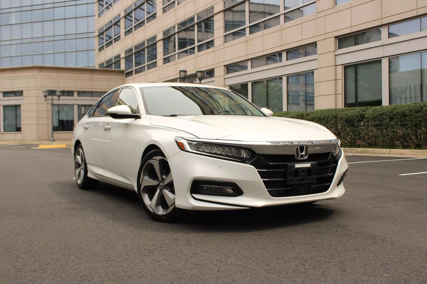 2018 Honda Accord Touring — Sedan — 89,907 mi — Arlington, VA