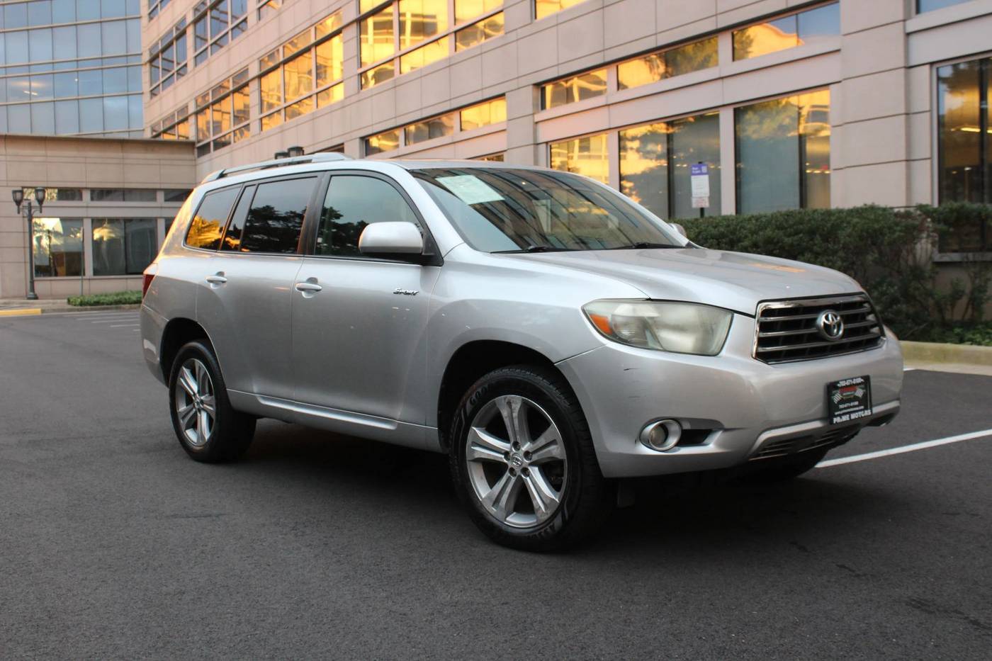 2008 Toyota Highlander Sport — SUV — 132,129 mi — Arlington, VA