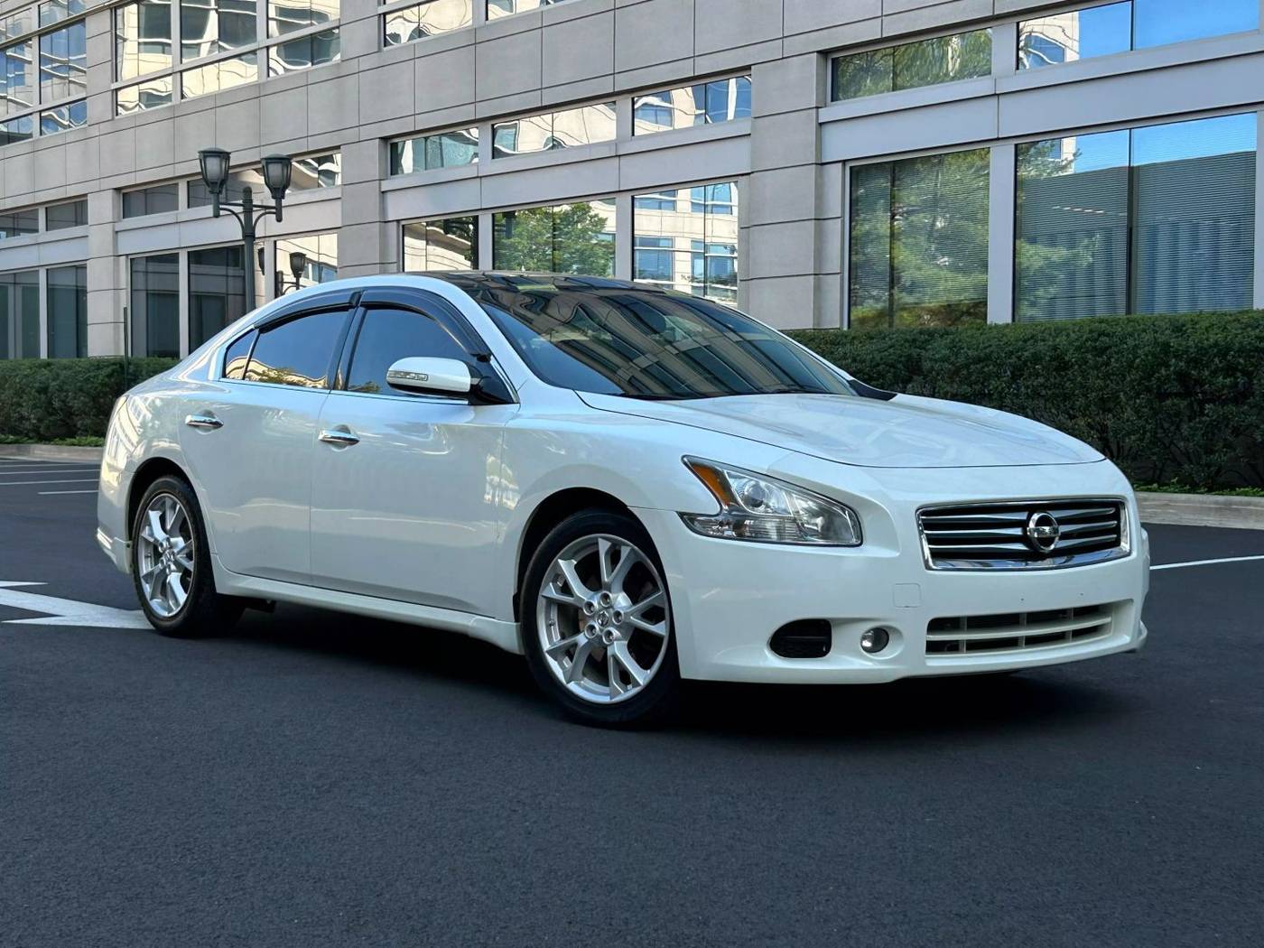 2013 Nissan Maxima SV — Sedan — 95,239 mi — Arlington, VA