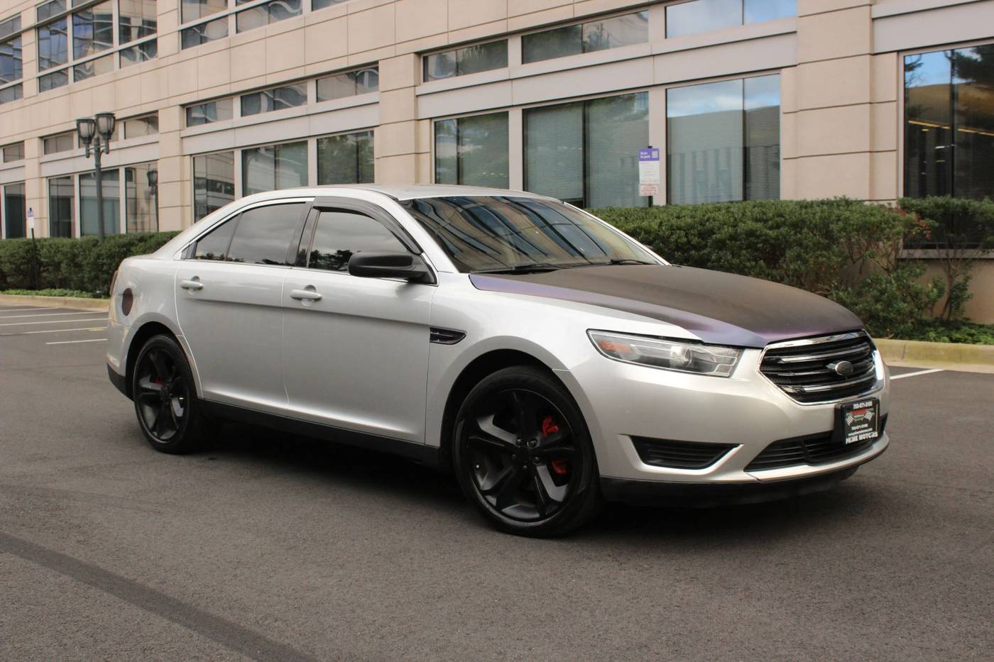 2016 Ford Taurus SE — Sedan — 157,888 mi — Arlington, VA