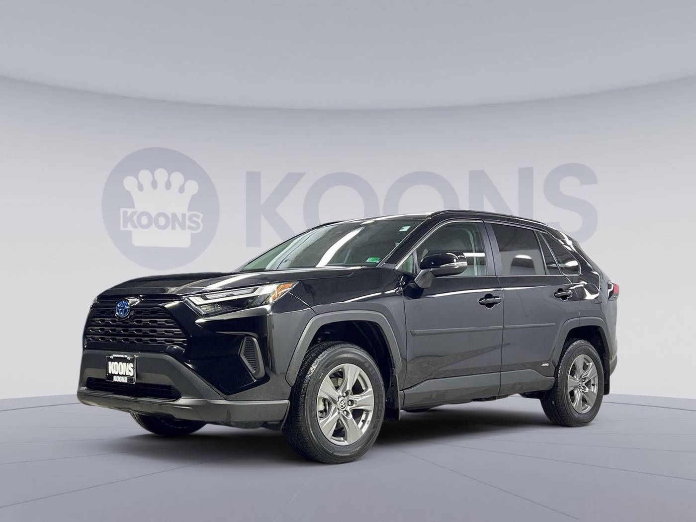 2024 Toyota RAV4 Hybrid XLE — SUV — 4,037 mi — Arlington, VA