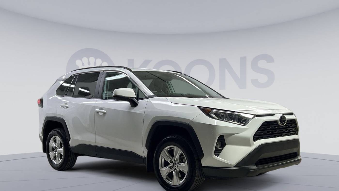 2021 Toyota RAV4 XLE — SUV — 22,837 mi — Arlington, VA
