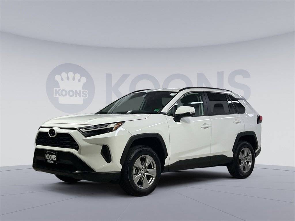 2025 Toyota RAV4 XLE — SUV — 2,826 mi — Arlington, VA