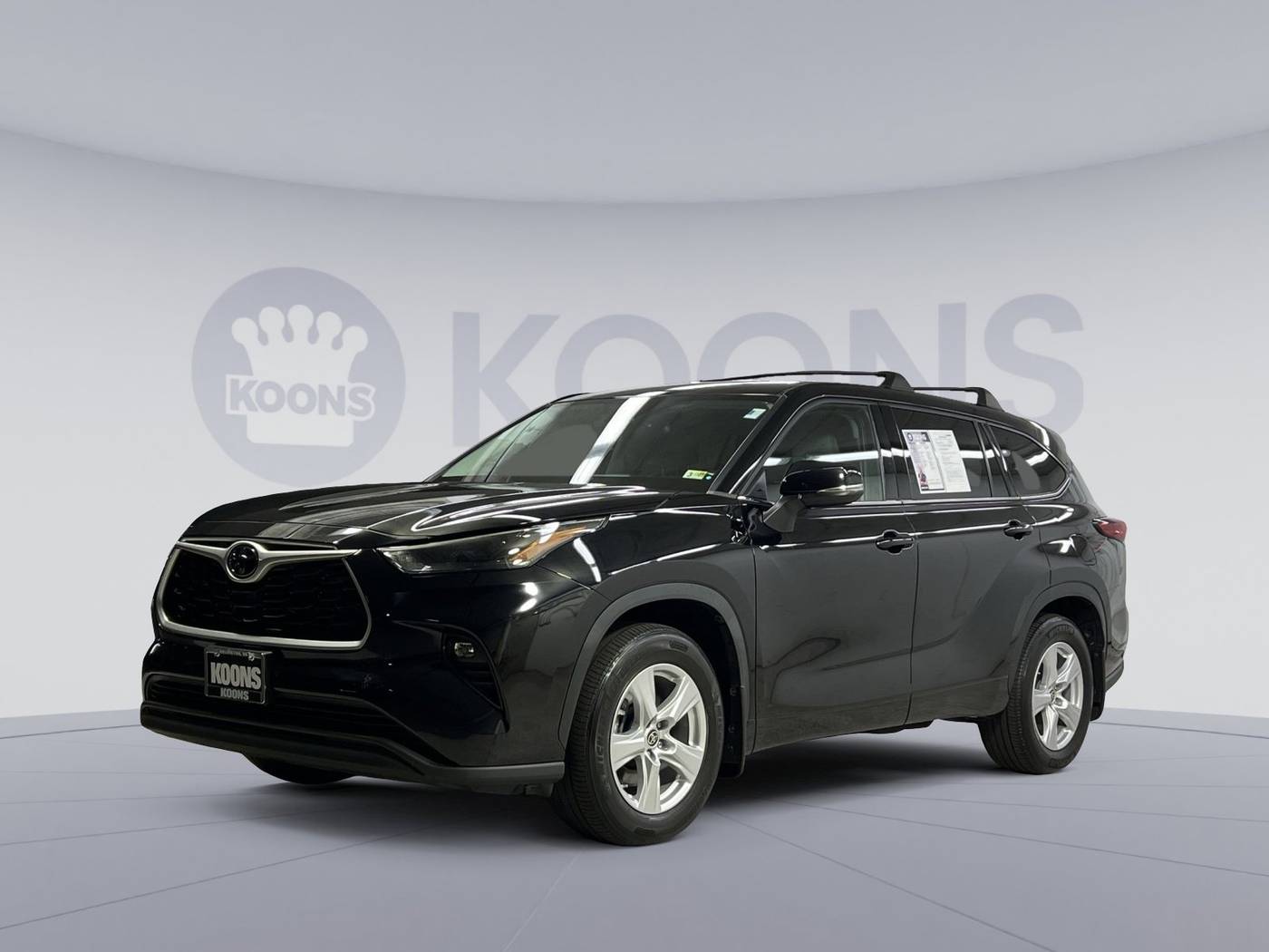 2022 Toyota Highlander LE — SUV — 57,704 mi — Arlington, VA