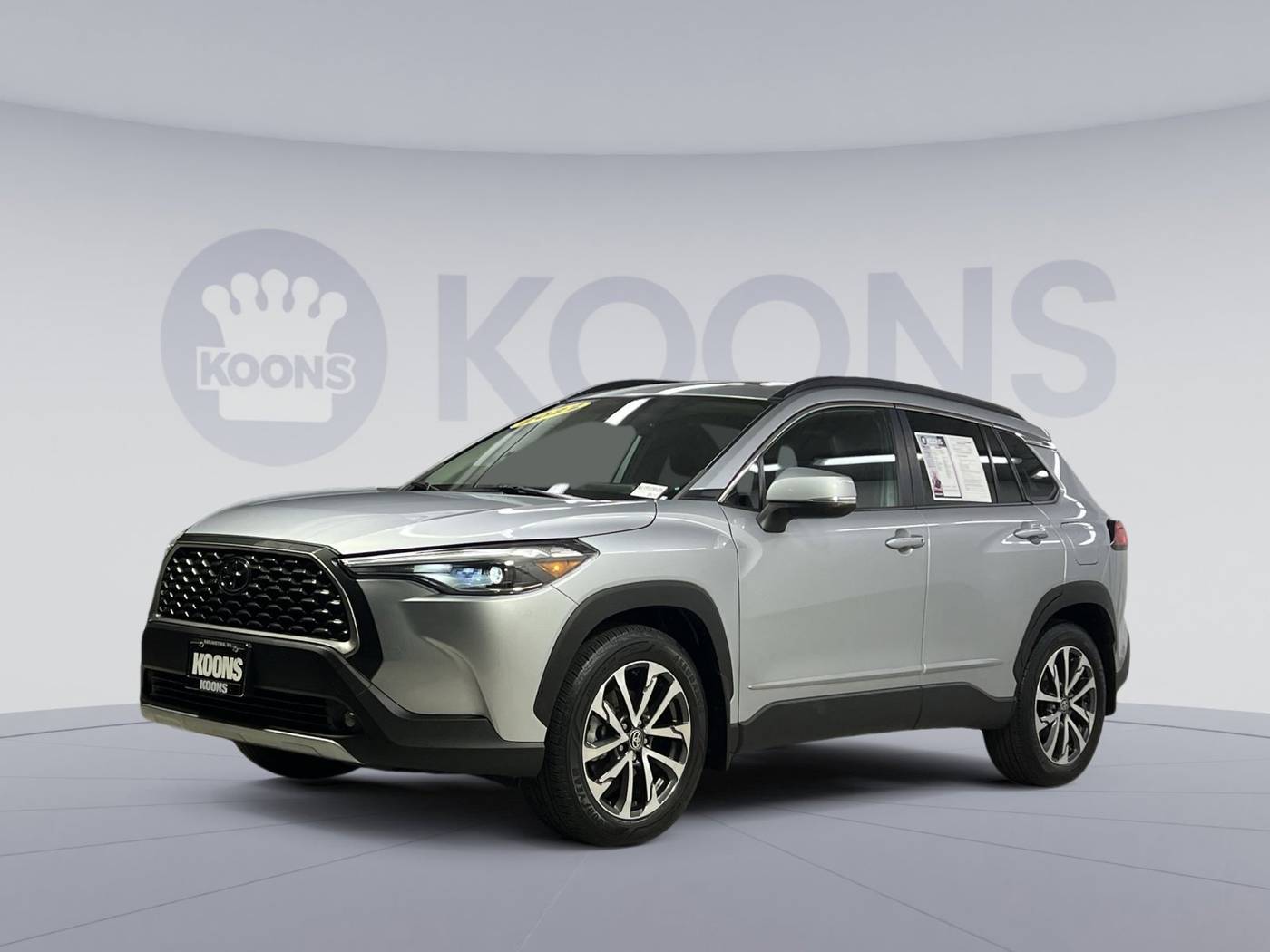 2022 Toyota Corolla Cross XLE — SUV — 32,285 mi — Arlington, VA