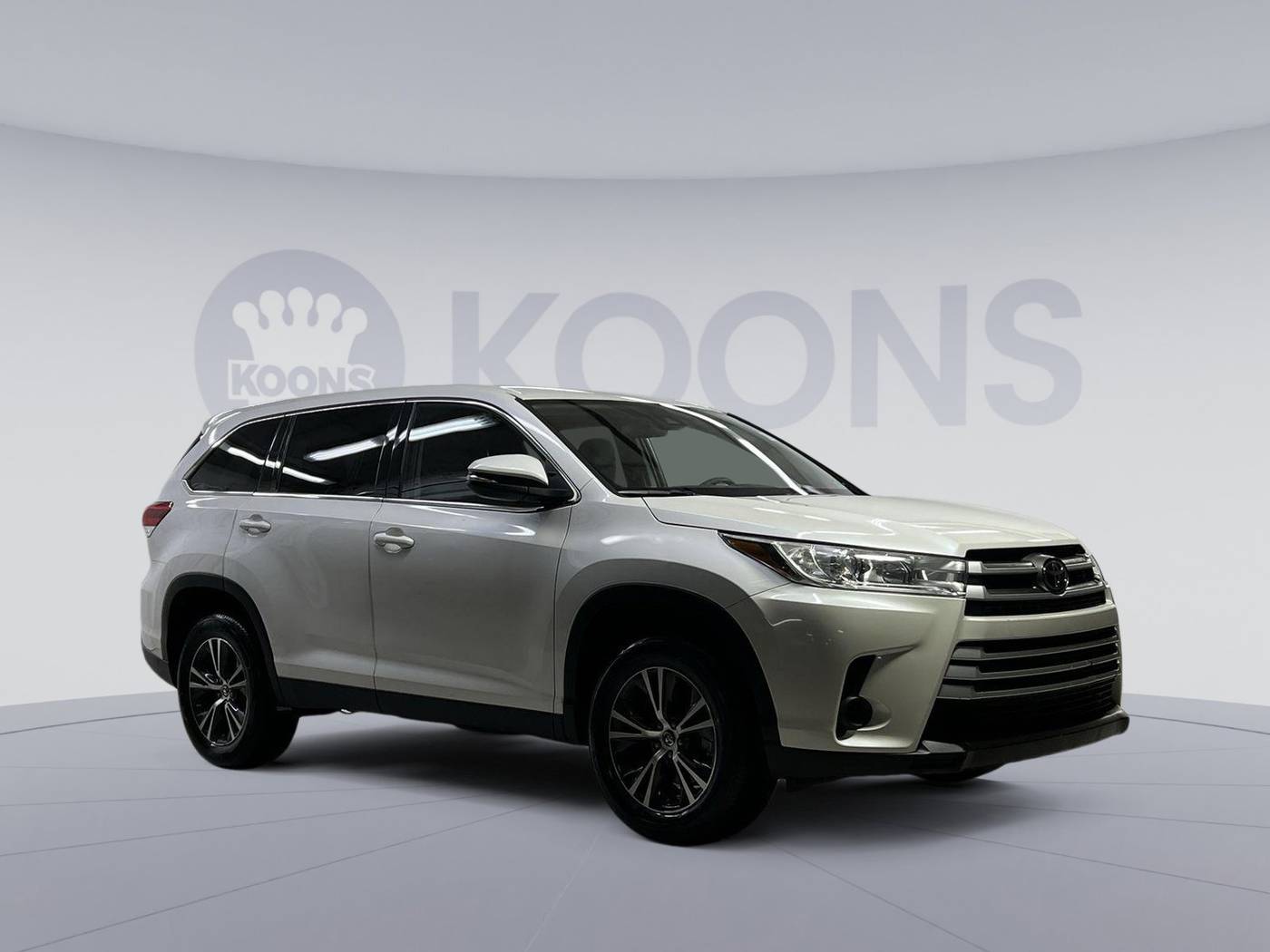 2019 Toyota Highlander LE — SUV — 61,897 mi — Arlington, VA