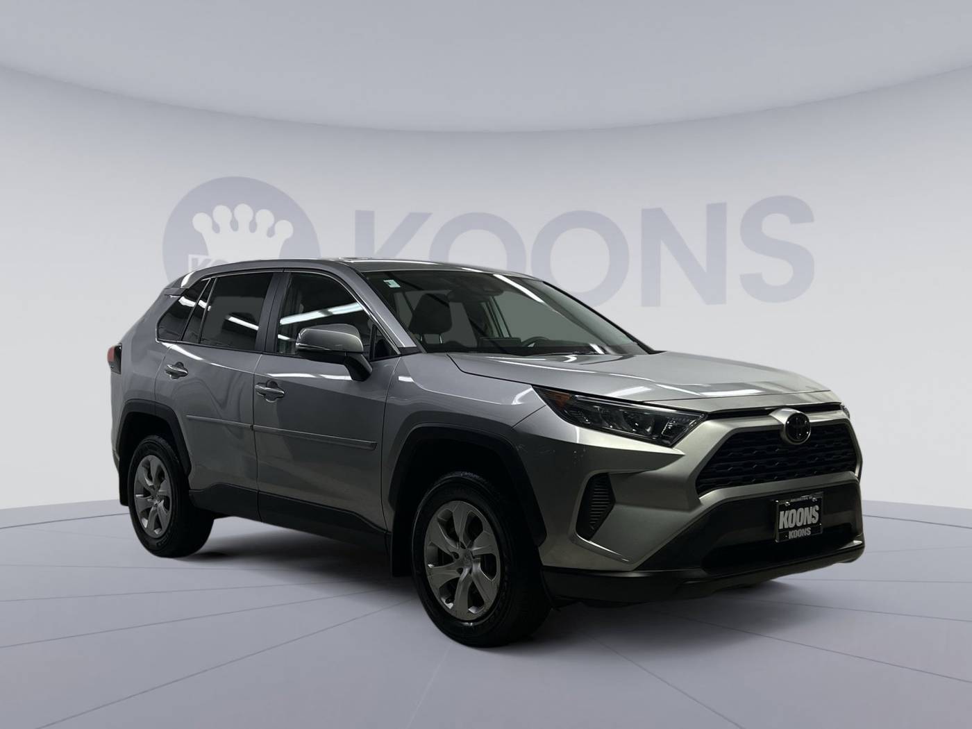 2022 Toyota RAV4 LE — SUV — 30,023 mi — Arlington, VA