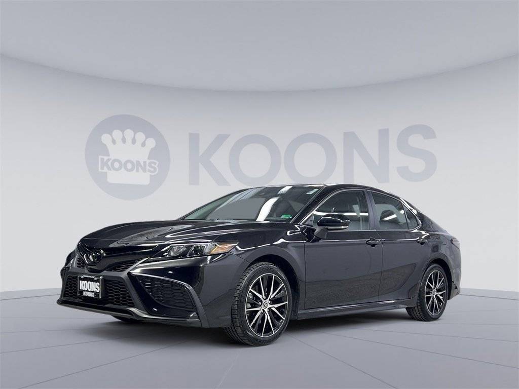 2022 Toyota Camry SE — Sedan — 56,984 mi — Arlington, VA