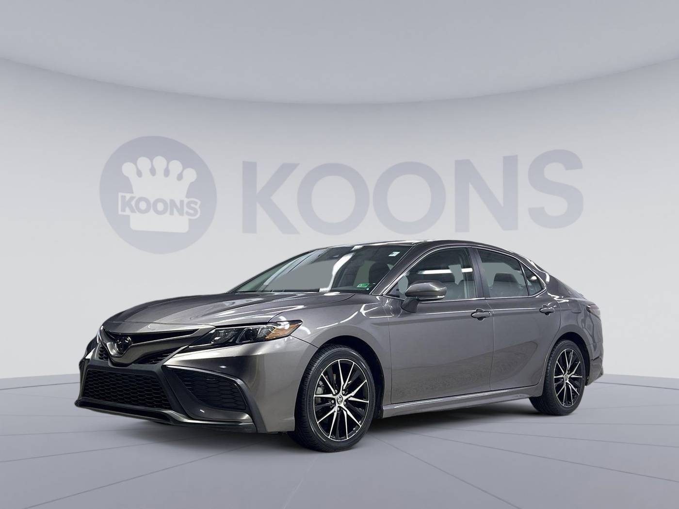 2022 Toyota Camry SE — Sedan — 57,250 mi — Arlington, VA