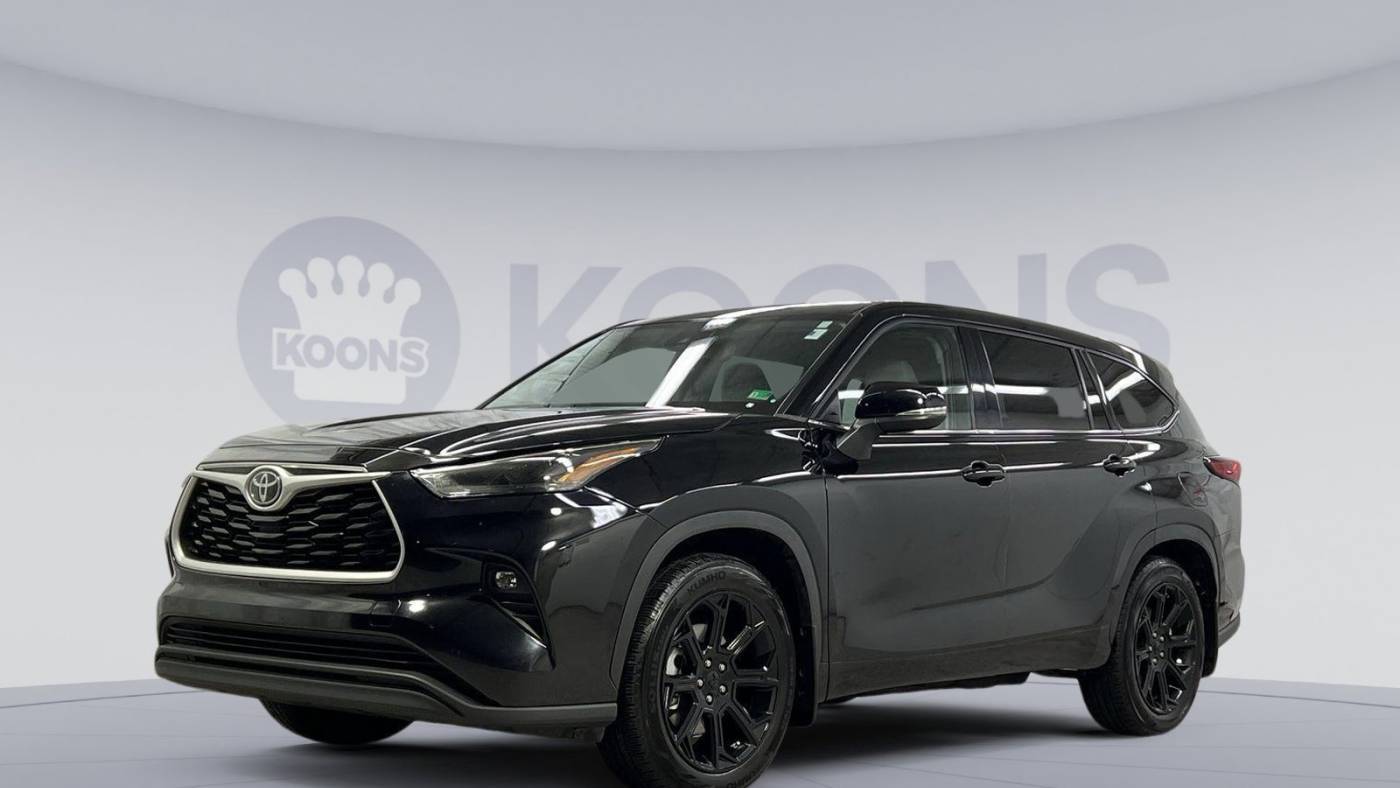 2022 Toyota Highlander LE — SUV — 53,012 mi — Arlington, VA