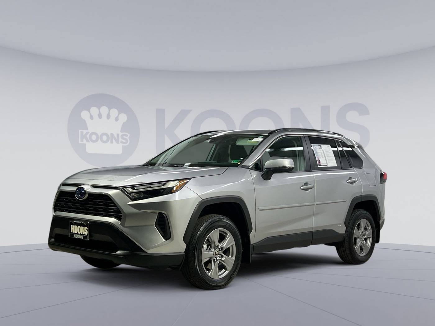 2024 Toyota RAV4 Hybrid XLE — SUV — 43,495 mi — Arlington, VA