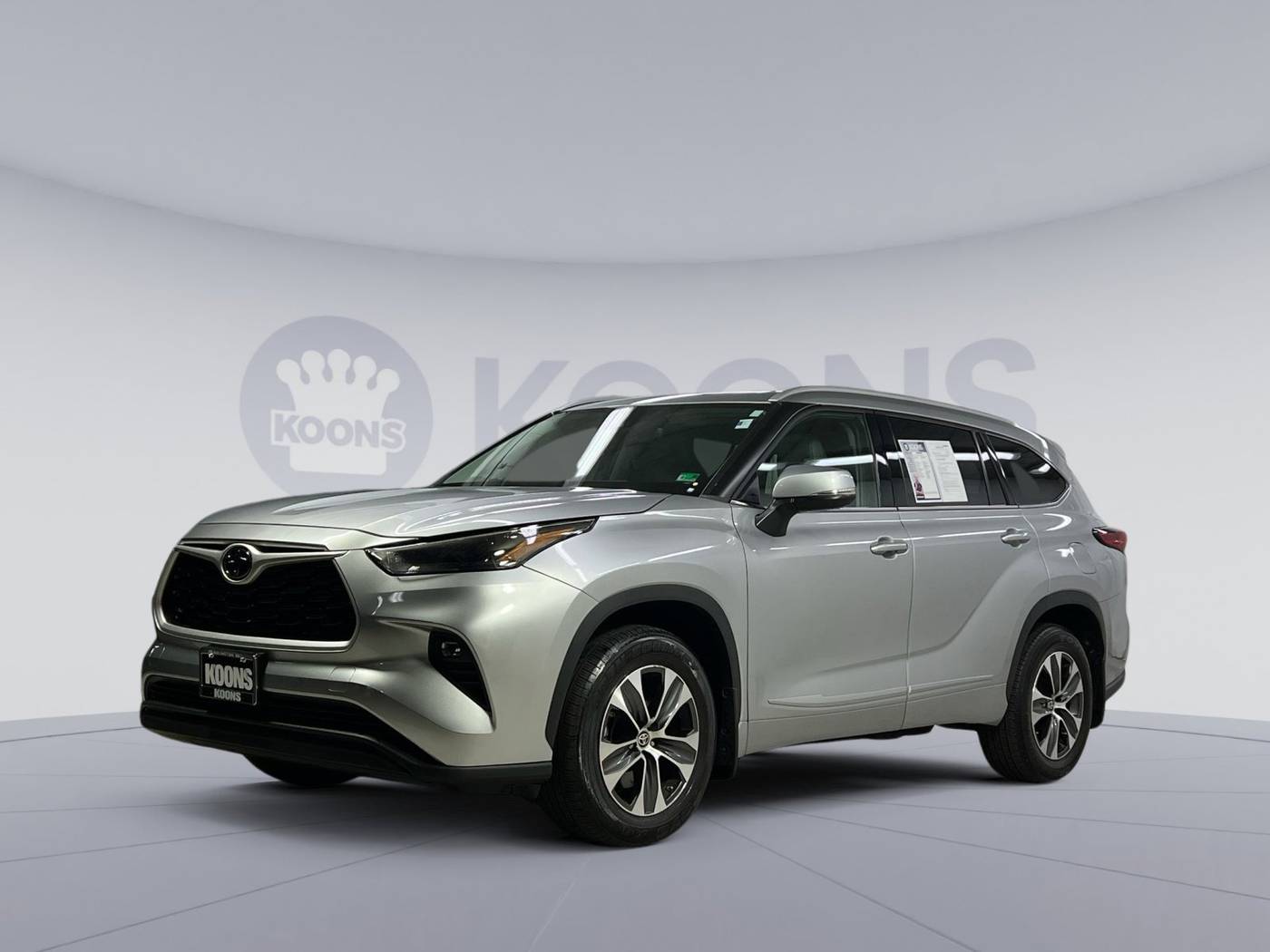 2022 Toyota Highlander XLE — SUV — 22,413 mi — Arlington, VA