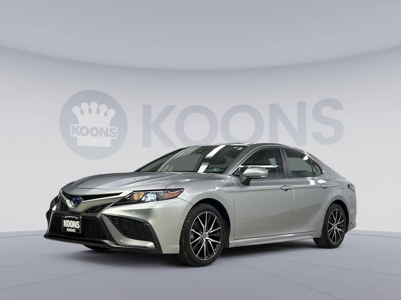 2022 Toyota Camry Hybrid SE — Sedan — 81,247 mi — Arlington, VA