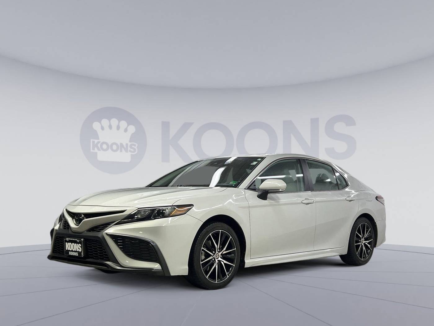 2022 Toyota Camry SE — Sedan — 58,142 mi — Arlington, VA