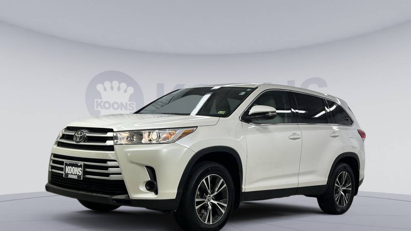 2019 Toyota Highlander LE V6 — SUV — 95,539 mi — Arlington, VA