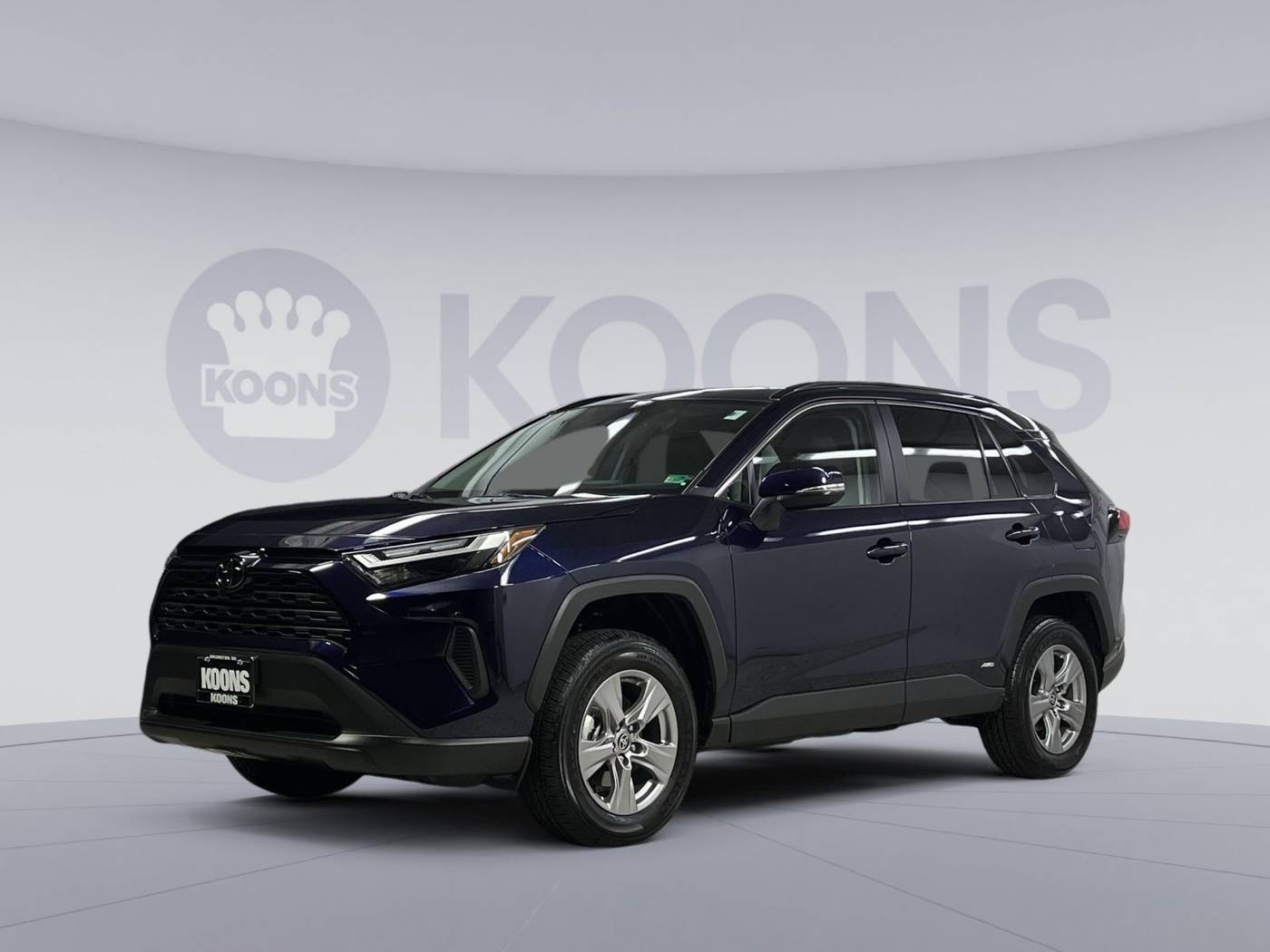 2025 Toyota RAV4 Hybrid XLE — SUV — 2,691 mi — Arlington, VA