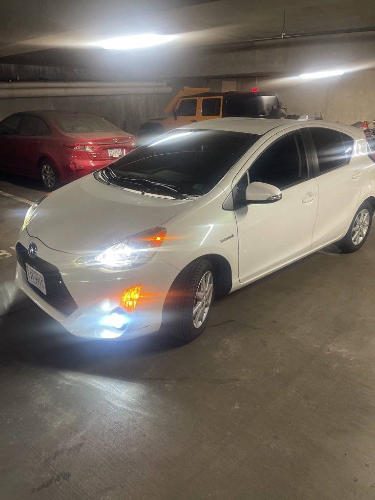 2015 Toyota Prius c One — Hatchback — 113,123 mi — Arlington, VA