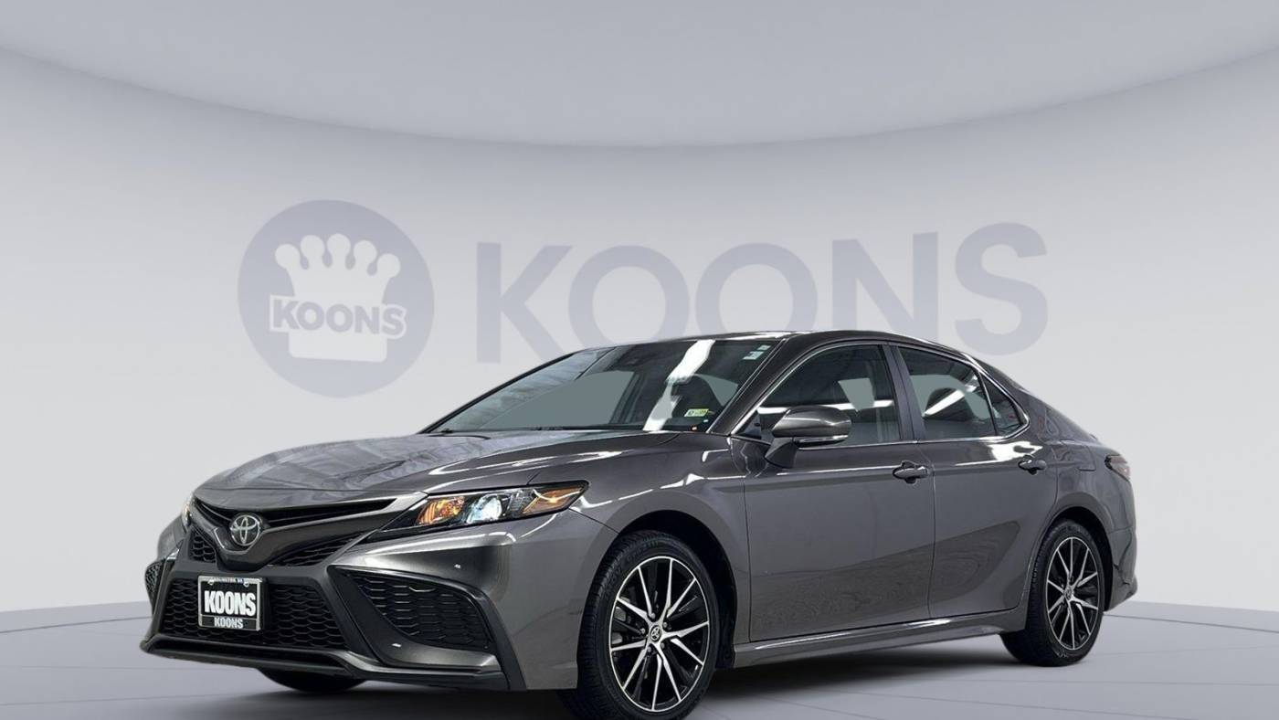 2022 Toyota Camry SE — Sedan — 64,119 mi — Arlington, VA