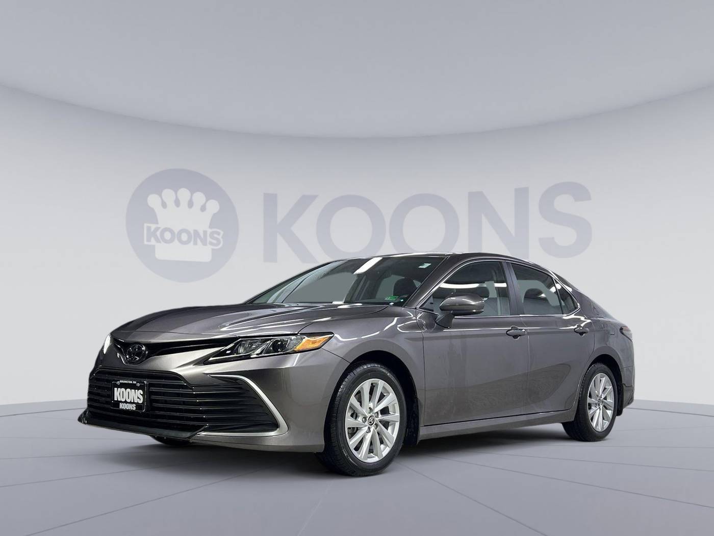 2024 Toyota Camry LE — Sedan — 5,184 mi — Arlington, VA