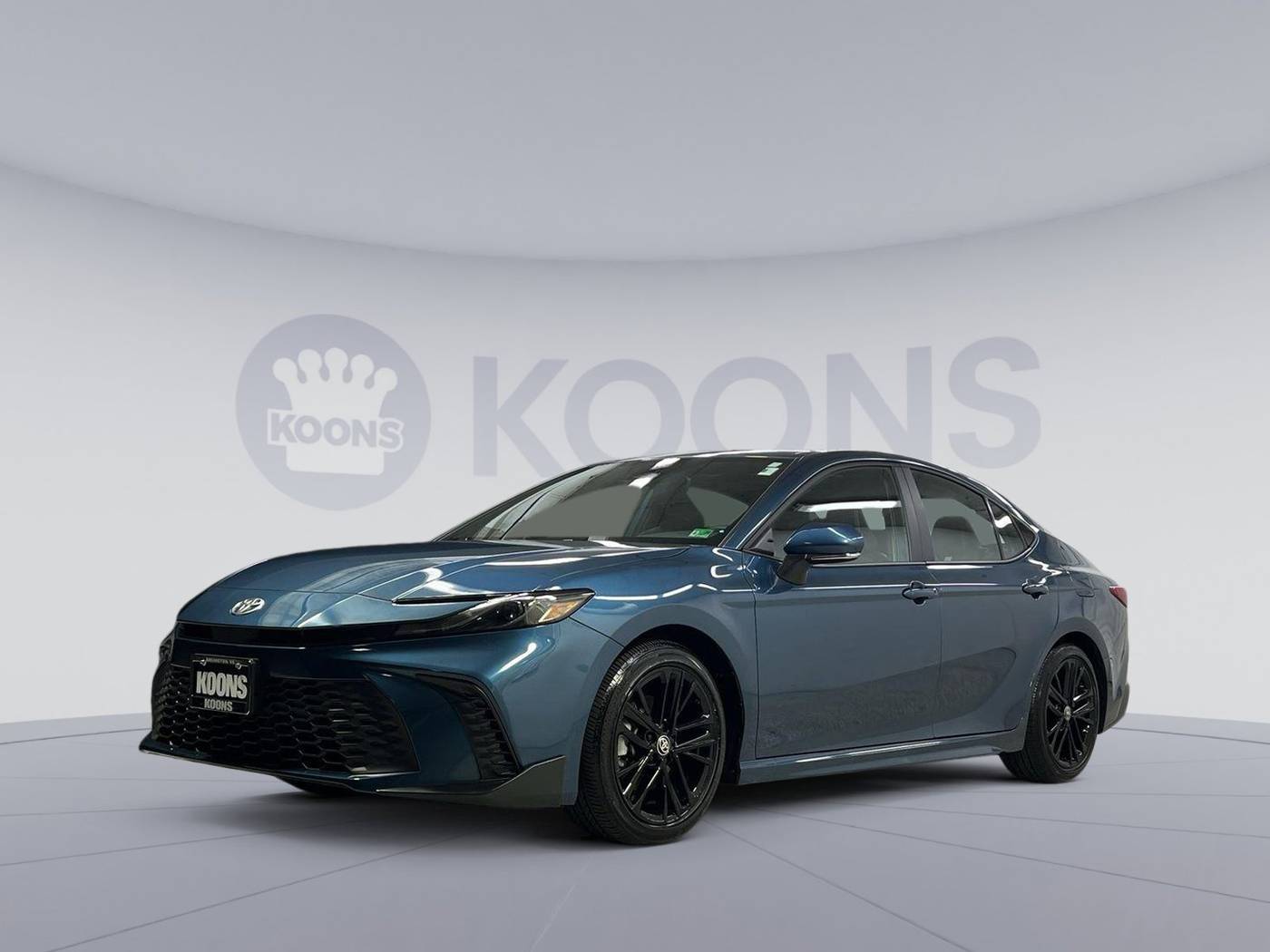 2025 Toyota Camry SE — Sedan — 7,150 mi — Arlington, VA