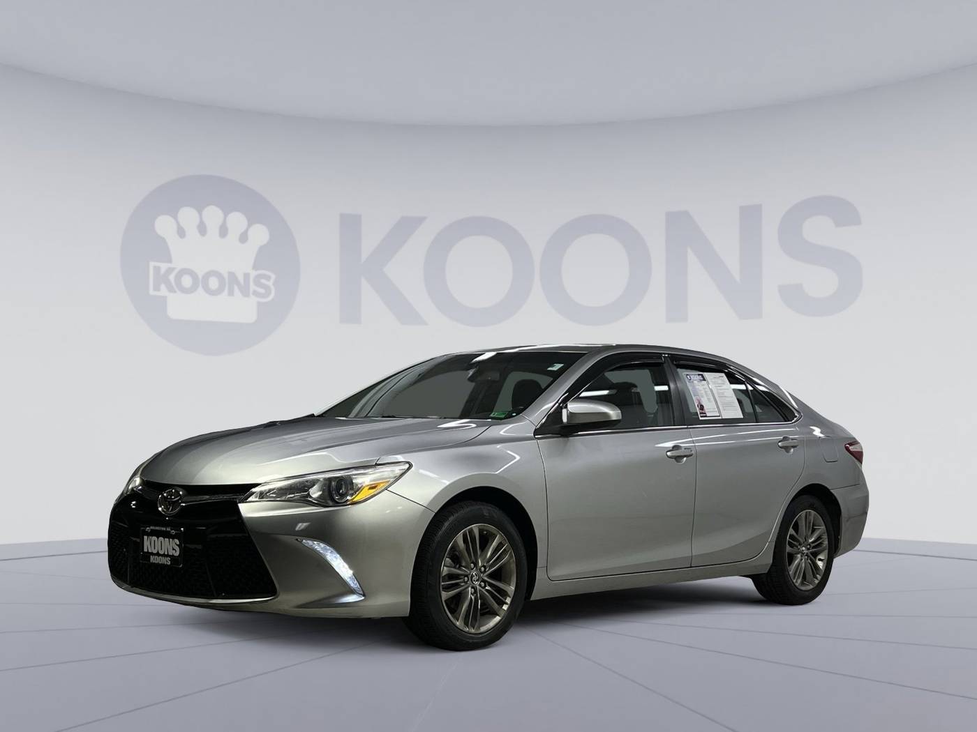 2017 Toyota Camry XLE — Sedan — 138,272 mi — Arlington, VA