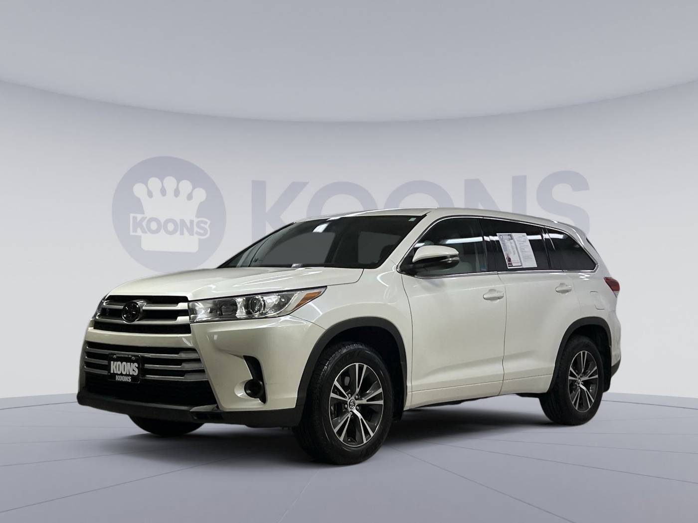 2017 Toyota Highlander LE V6 — SUV — 90,880 mi — Arlington, VA
