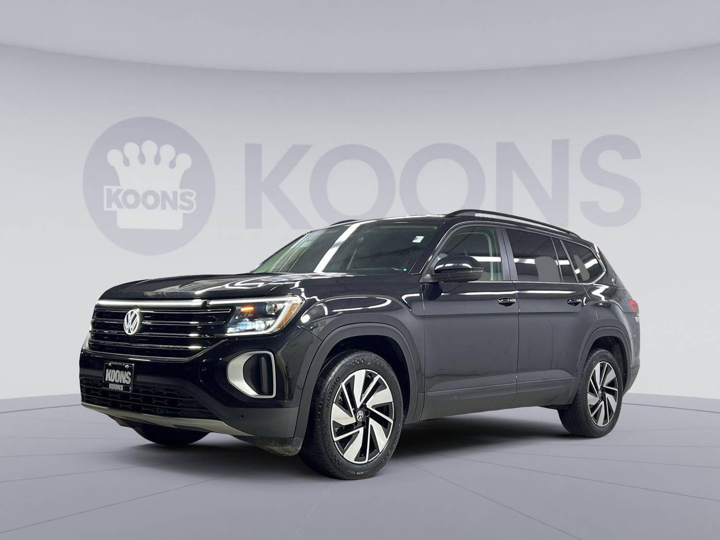 2024 Volkswagen Atlas SE with Technology — SUV — 39,617 mi — Arlington, VA