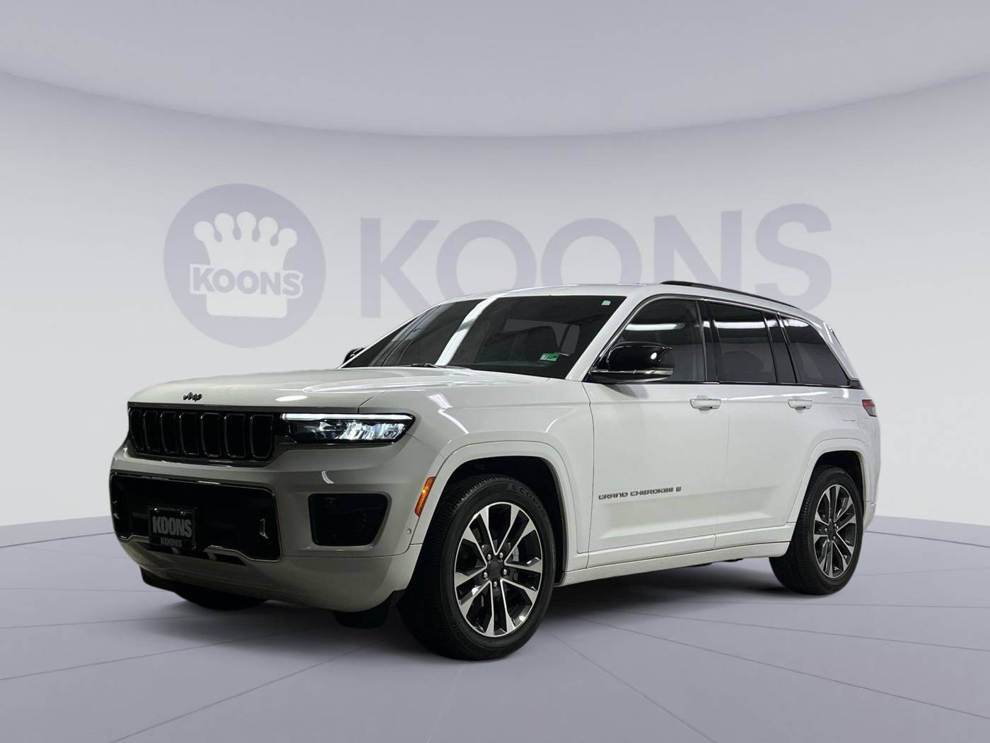 2022 Jeep Grand Cherokee Overland — SUV — 24,279 mi — Arlington, VA