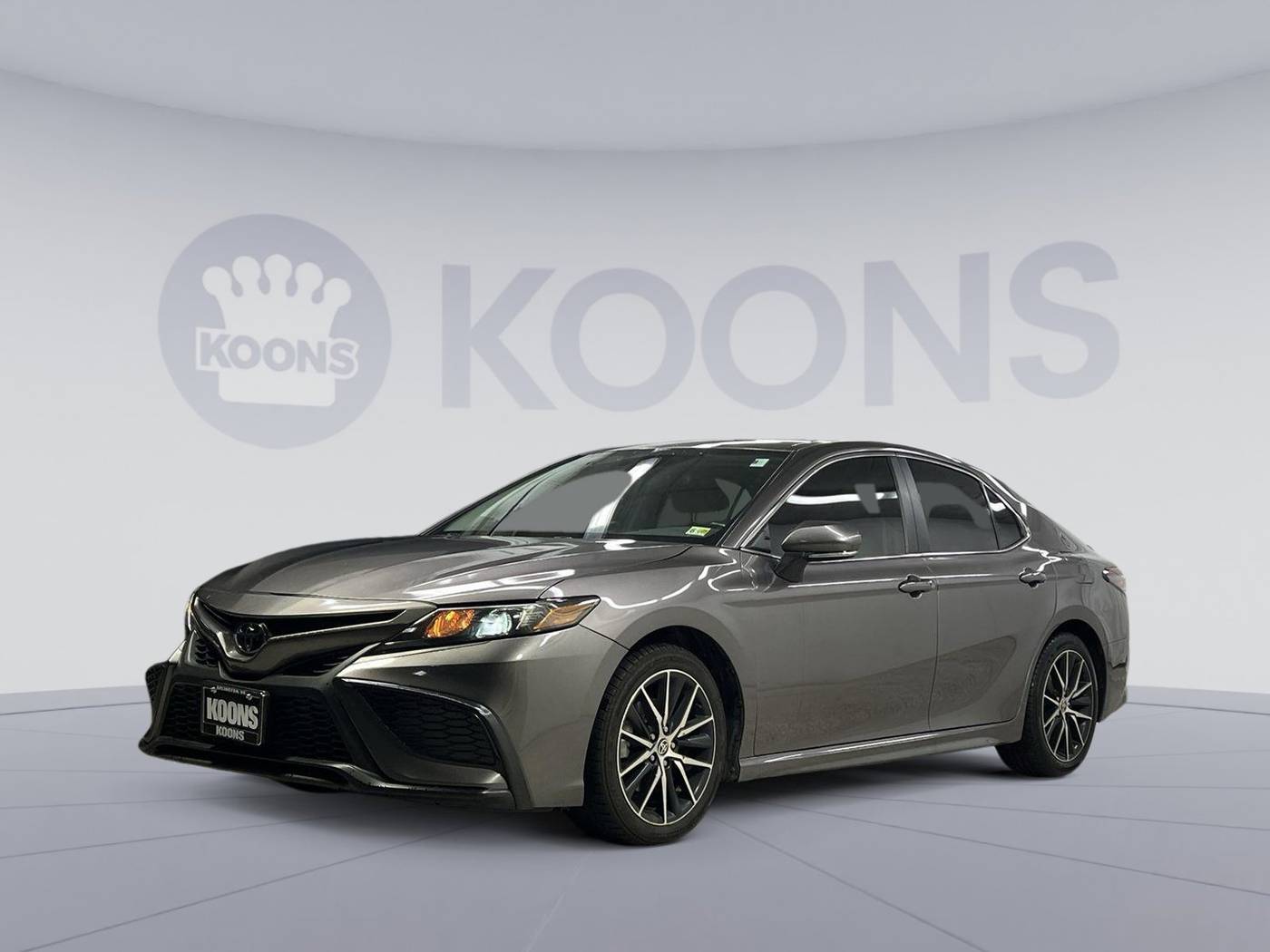 2021 Toyota Camry SE — Sedan — 76,924 mi — Arlington, VA