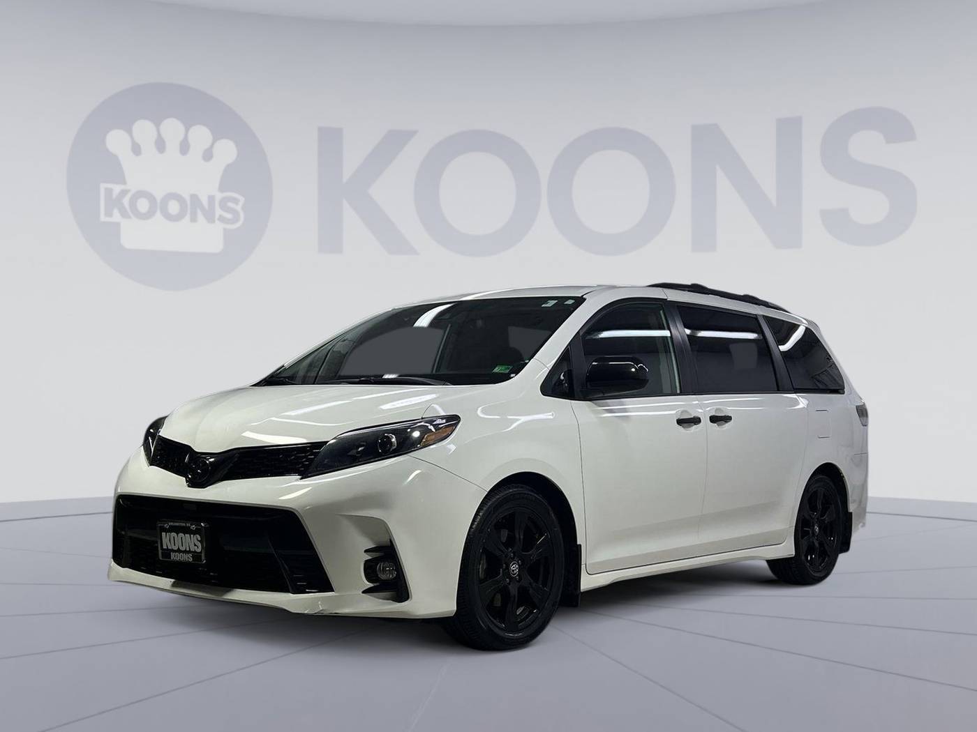 2020 Toyota Sienna SE — Minivan — 59,773 mi — Arlington, VA