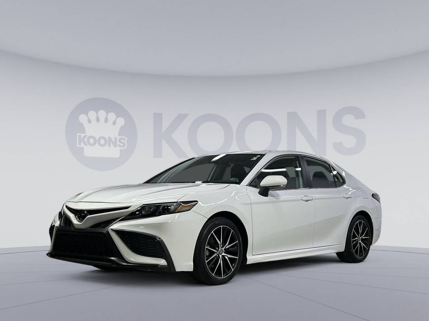 2024 Toyota Camry SE — Sedan — 20,710 mi — Arlington, VA