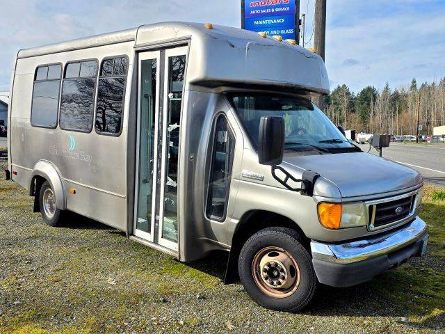 2007 Ford Econoline Commercial Cutaway E-350