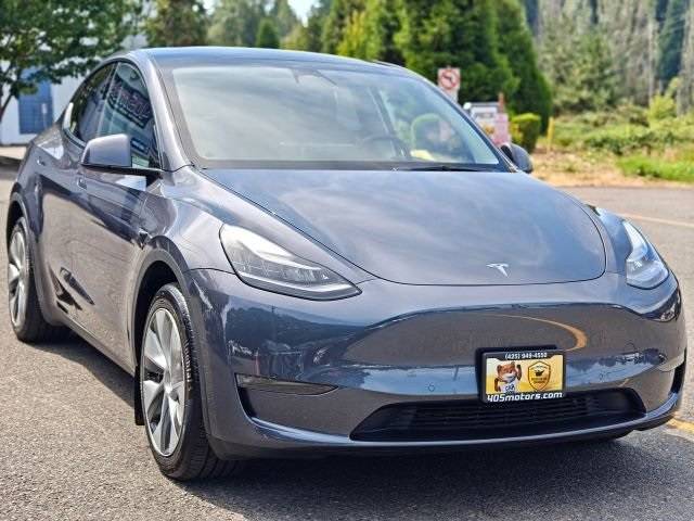 2022 Tesla Model Y Long Range — SUV — 2,828 mi — Woodinville, WA
