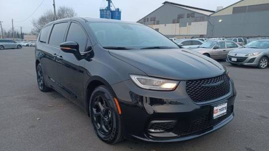 2023 Chrysler Pacifica Hybrid Limited — Minivan — 6,291 mi — Woodinville, WA