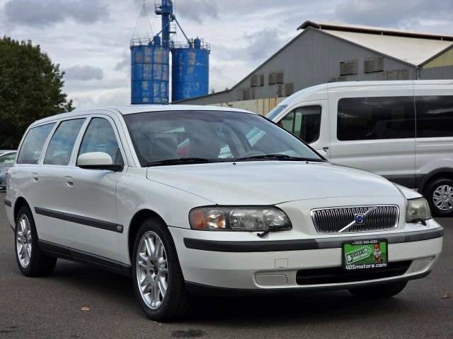 2004 Volvo V70 2.5T — Wagon — 39,640 mi — Woodinville, WA