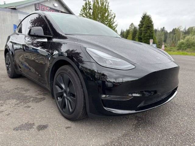 2024 Tesla Model Y Long Range — SUV — 3,833 mi — Woodinville, WA