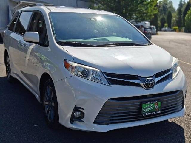 2018 Toyota Sienna XLE Premium — Minivan — 16,079 mi — Woodinville, WA