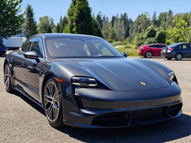2020 Porsche Taycan Turbo
