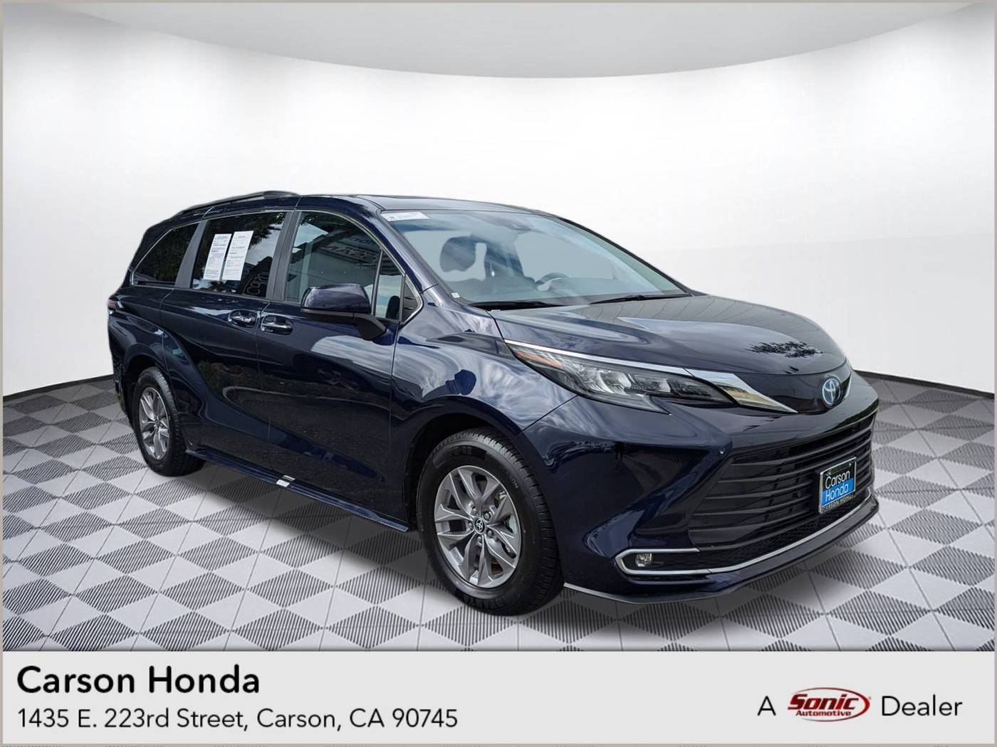 2024 Toyota Sienna XLE — Minivan — 32,214 mi — Carson, CA