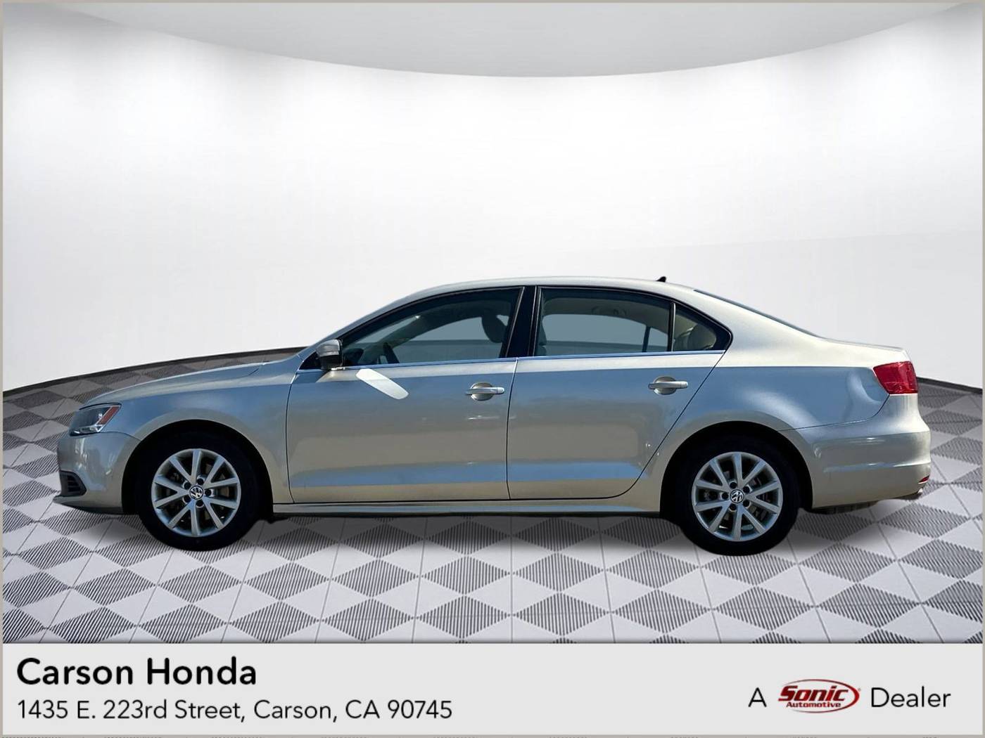 2014 Volkswagen Jetta 1.8T SE — Sedan — 111,236 mi — Carson, CA