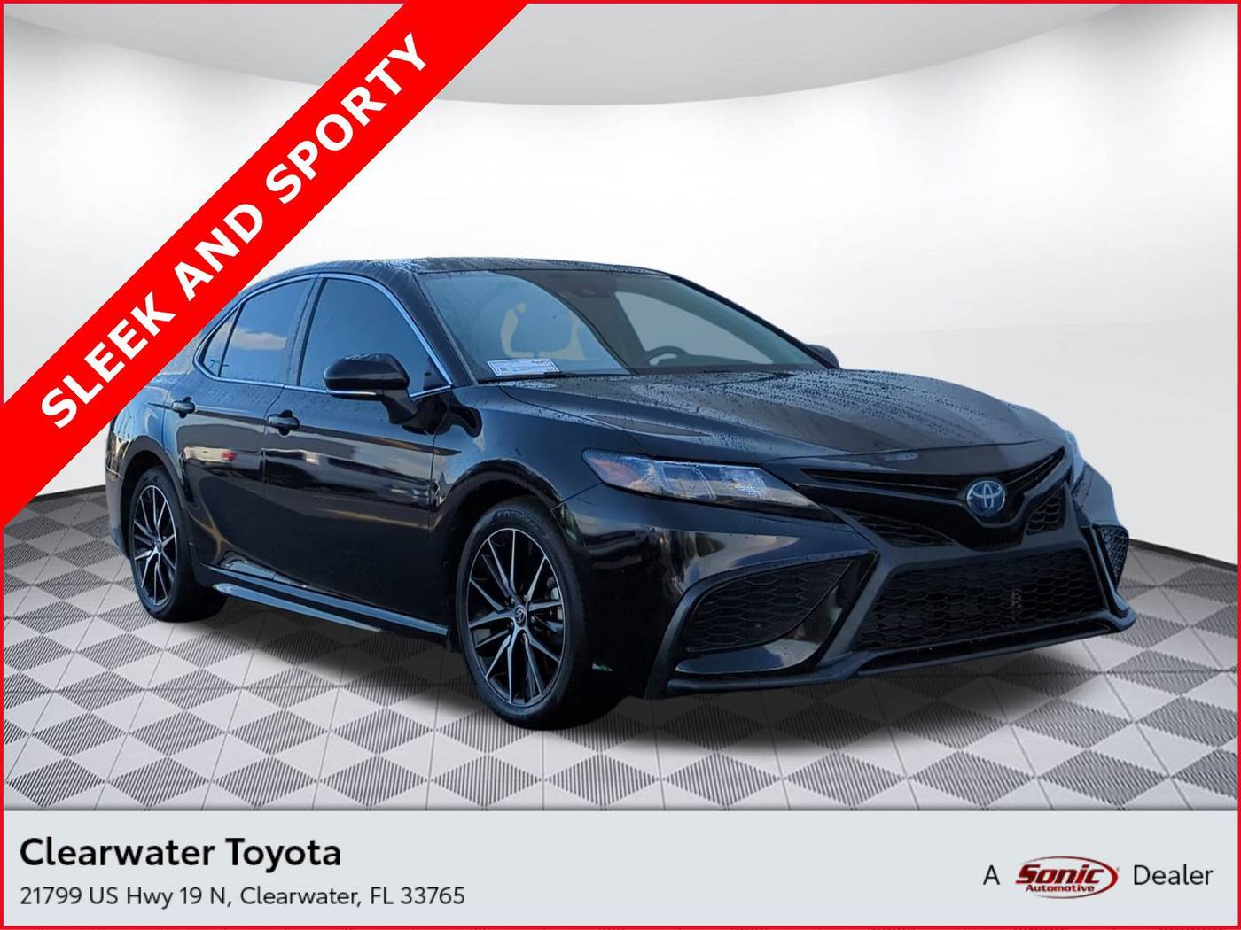 2022 Toyota Camry Hybrid SE — Sedan — 20,833 mi — Clearwater, FL