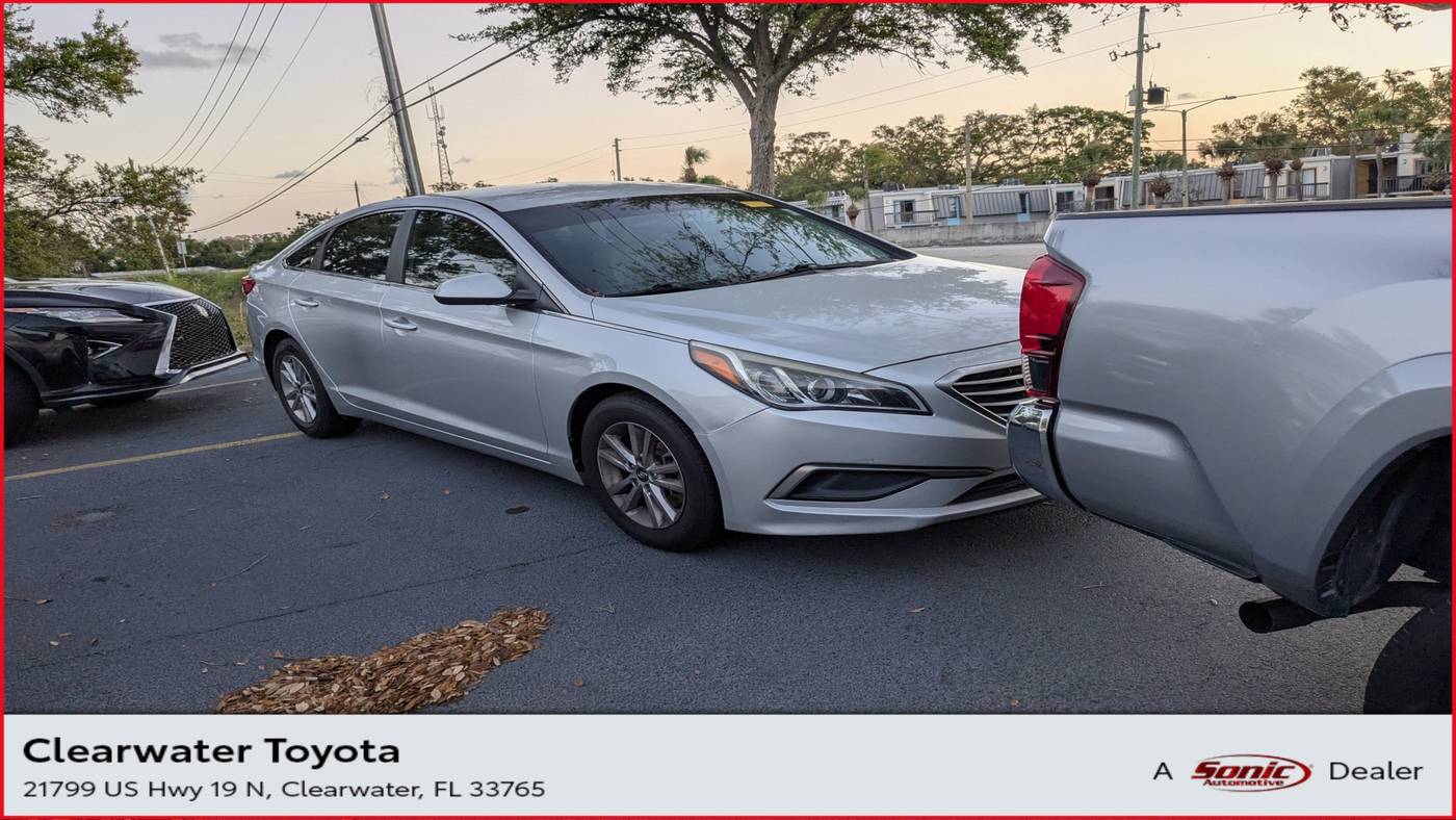 2016 Hyundai Sonata SE — Sedan — 121,970 mi — Clearwater, FL