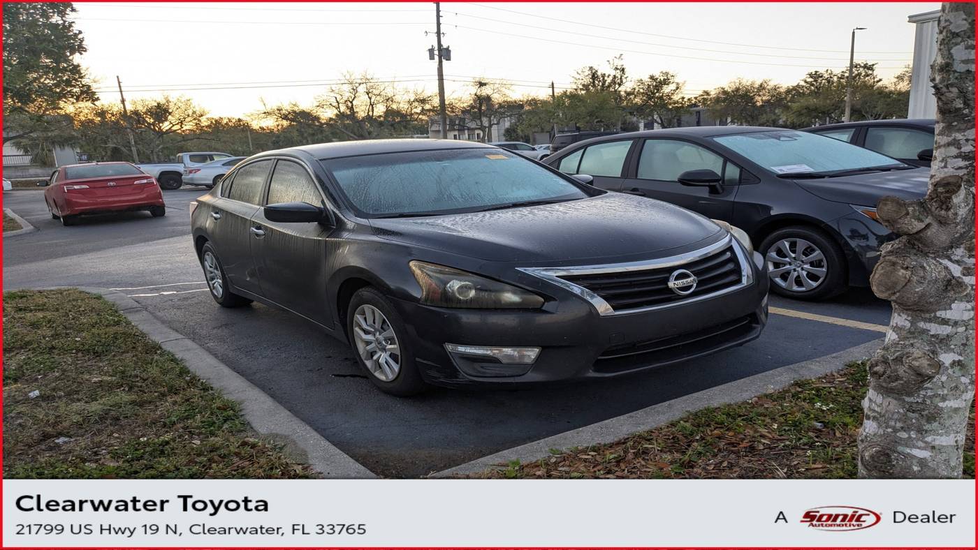 2013 Nissan Altima 2.5 S — Sedan — 213,119 mi — Clearwater, FL