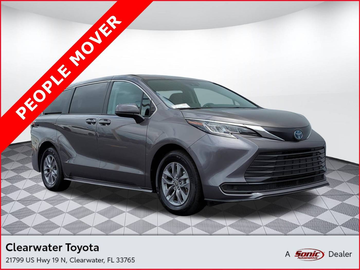 2023 Toyota Sienna LE — Minivan — 44,550 mi — Clearwater, FL