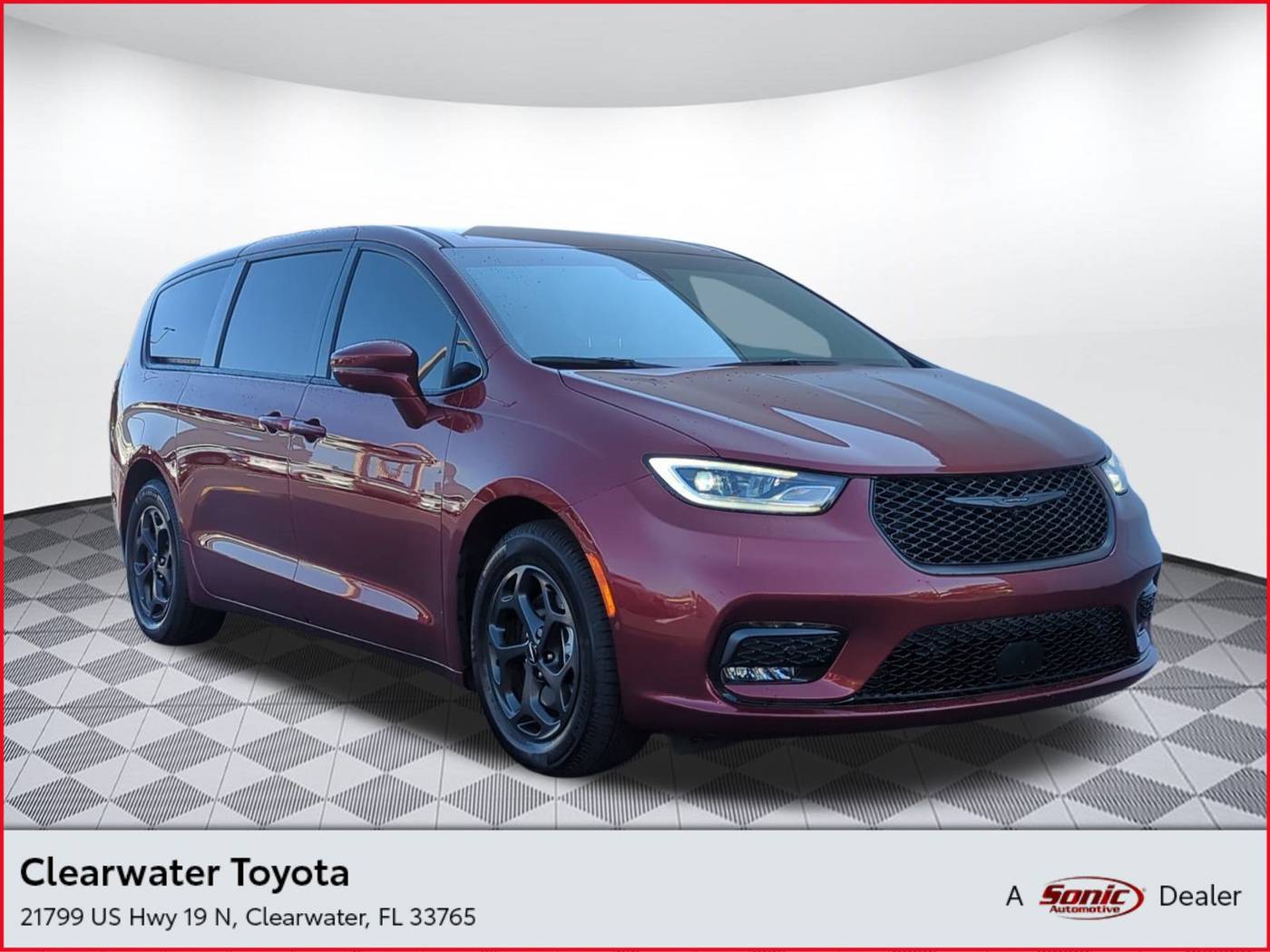2022 Chrysler Pacifica Hybrid Touring L — Minivan — 37,493 mi — Clearwater, FL