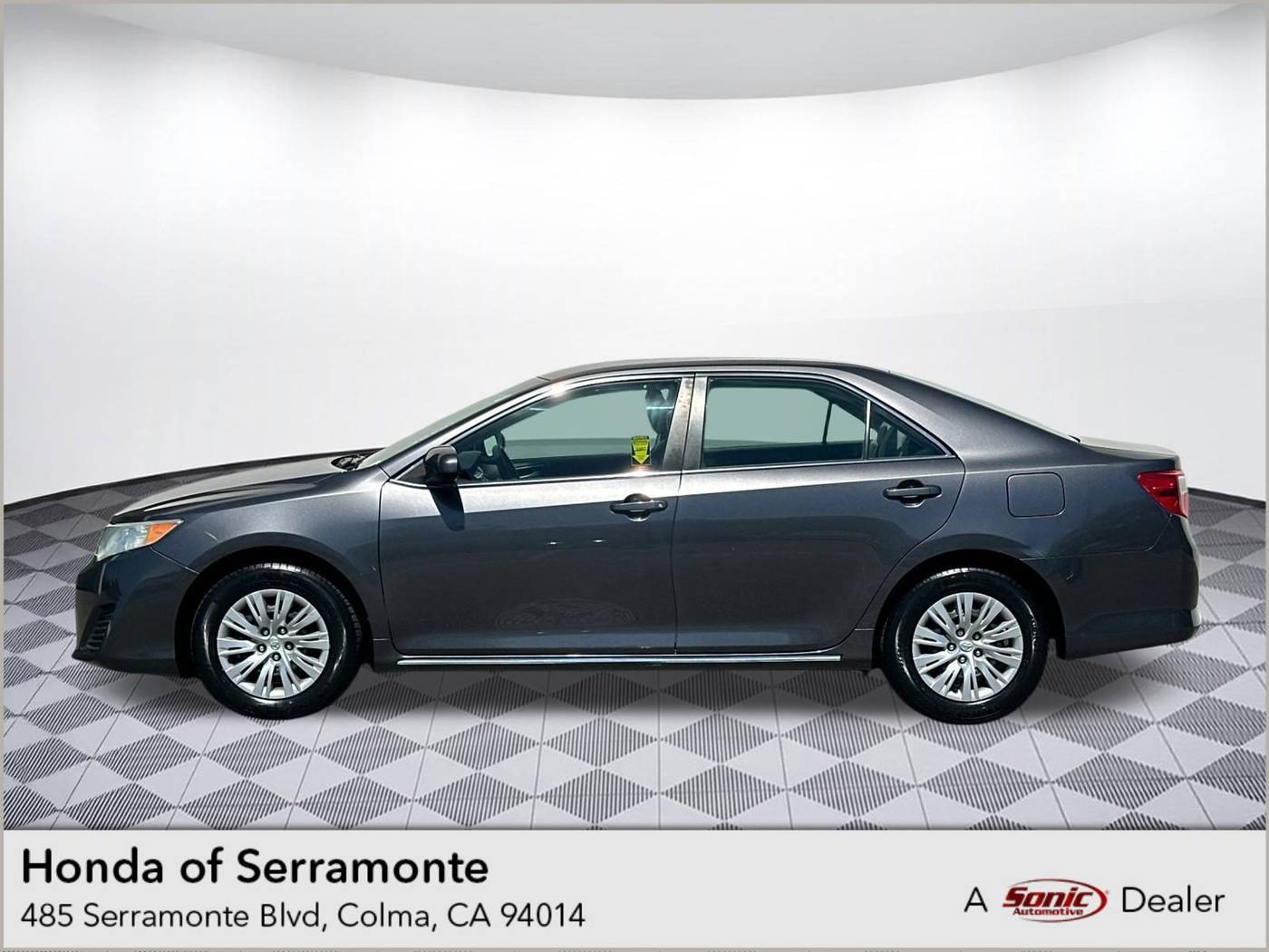 2014 Toyota Camry LE — Sedan — 6,940 mi — Colma, CA