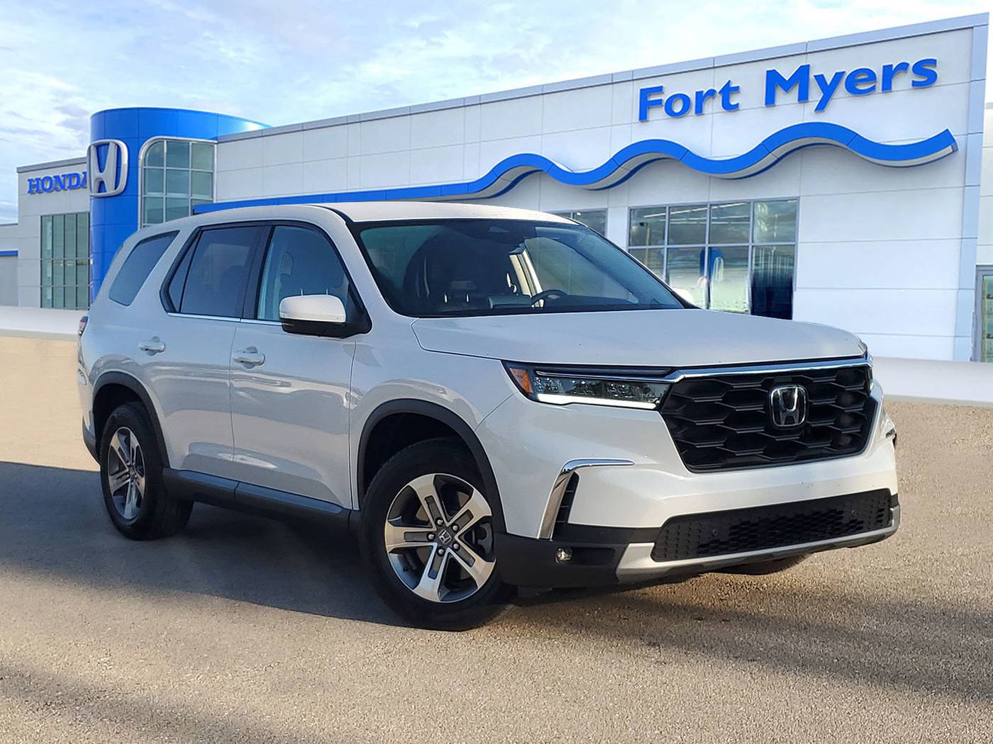 2023 Honda Pilot EX-L 8 Passenger — SUV — 15,324 mi — Fort Myers, FL