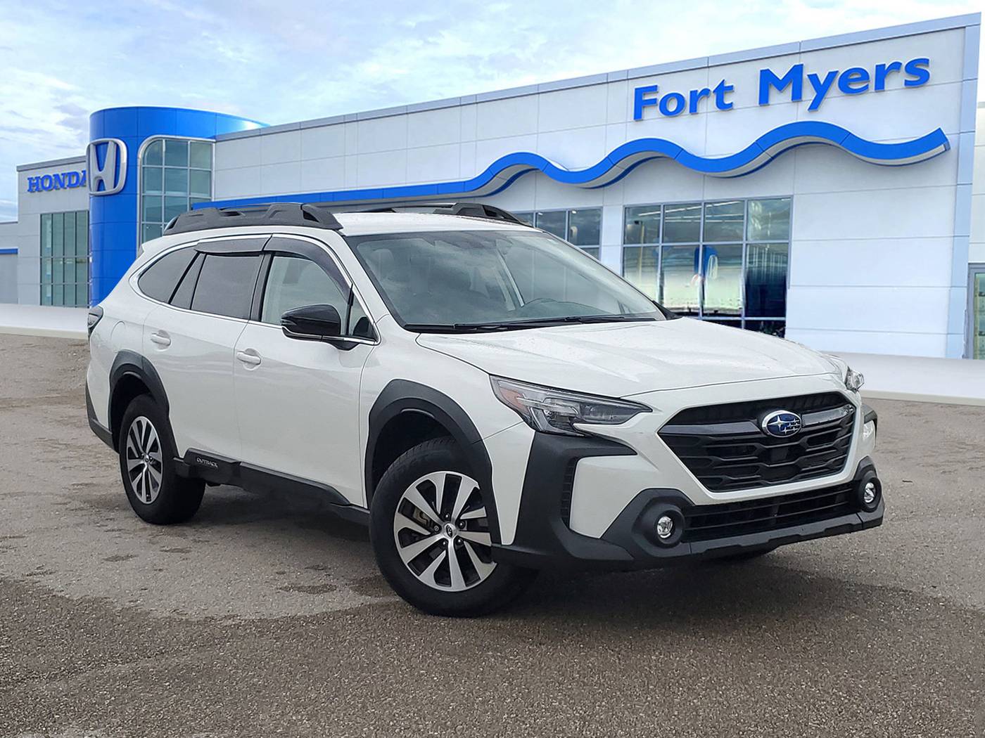 2024 Subaru Outback Premium — SUV — 17,982 mi — Fort Myers, FL